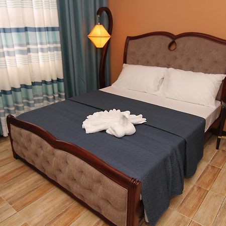 Charos Dormitel Hotel Dumaguete City Kültér fotó