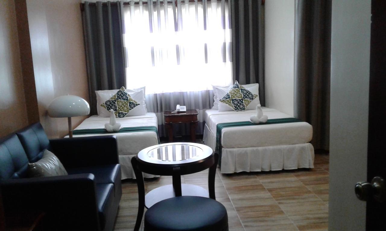 Charos Dormitel Hotel Dumaguete City Kültér fotó