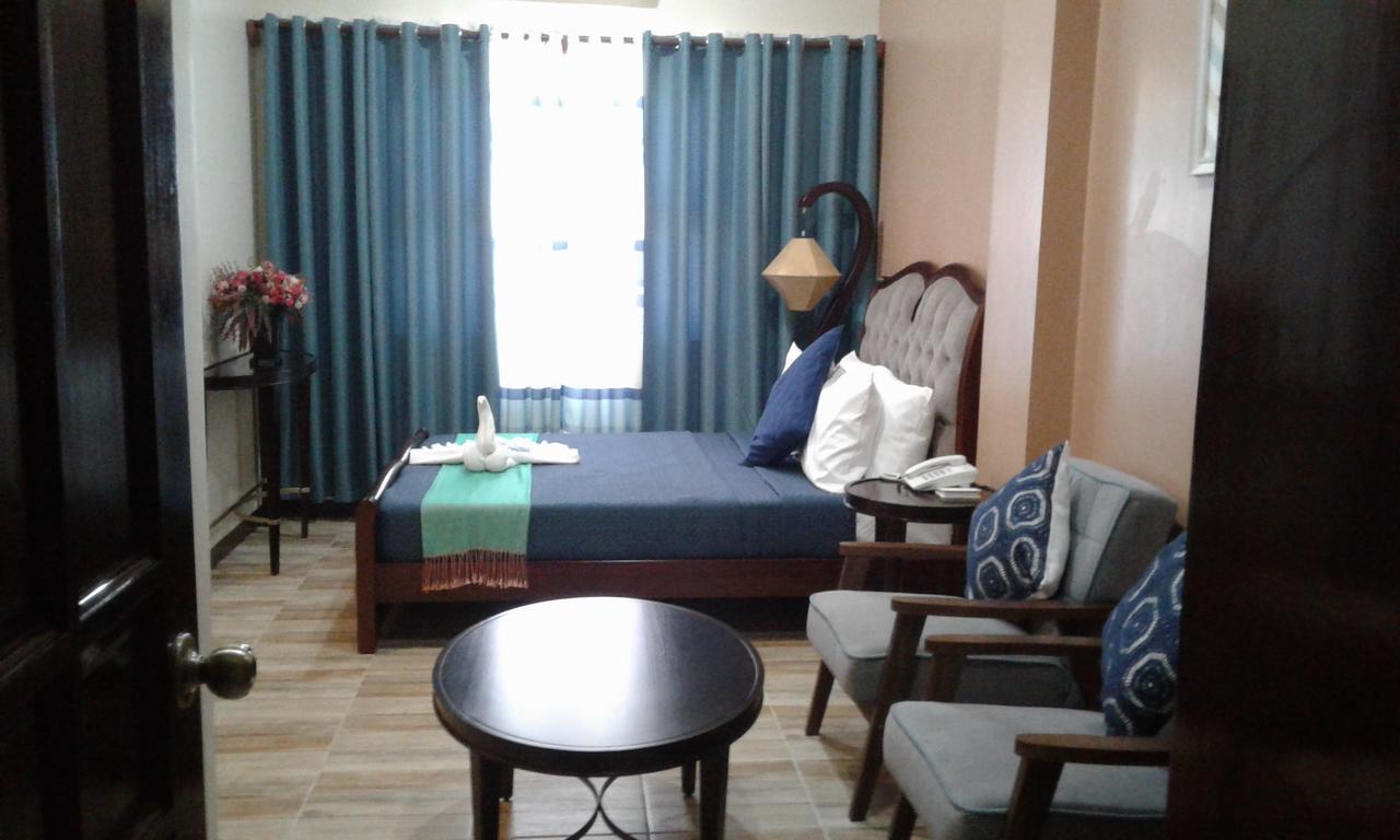 Charos Dormitel Hotel Dumaguete City Kültér fotó