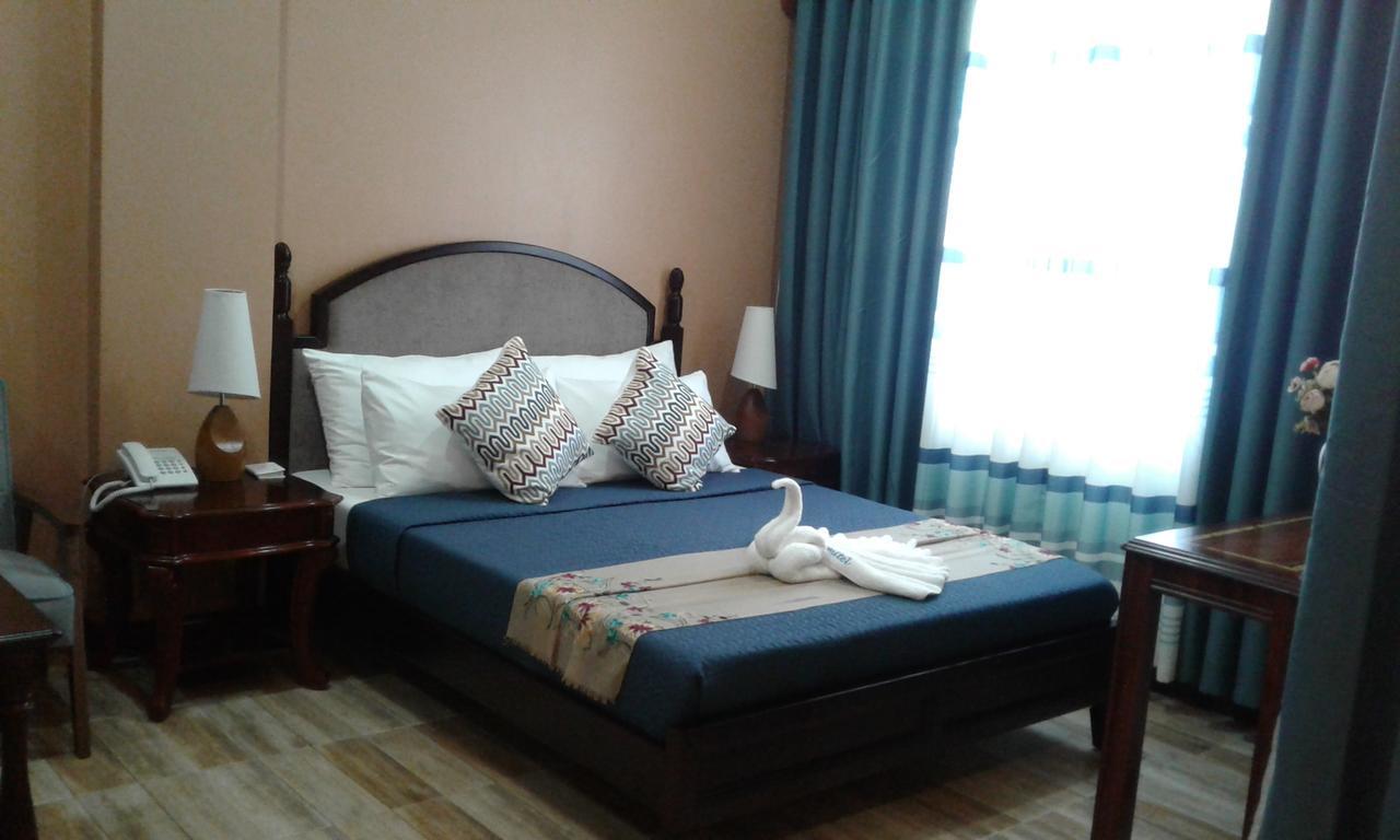 Charos Dormitel Hotel Dumaguete City Kültér fotó