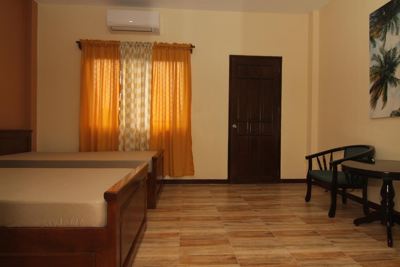 Charos Dormitel Hotel Dumaguete City Kültér fotó