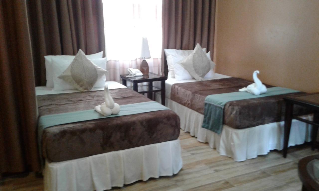 Charos Dormitel Hotel Dumaguete City Kültér fotó