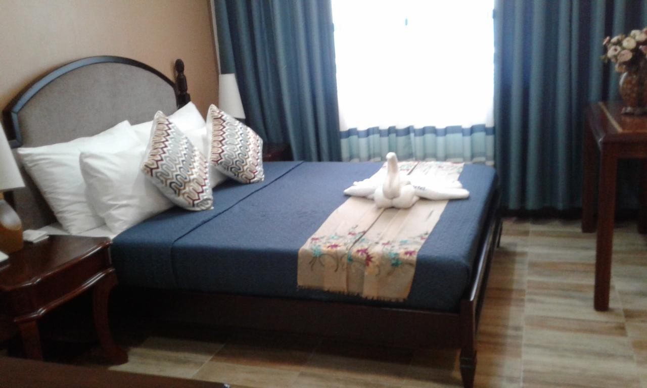 Charos Dormitel Hotel Dumaguete City Kültér fotó
