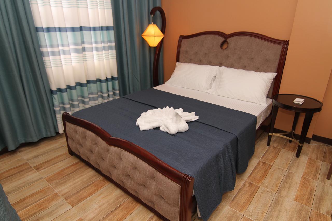 Charos Dormitel Hotel Dumaguete City Kültér fotó