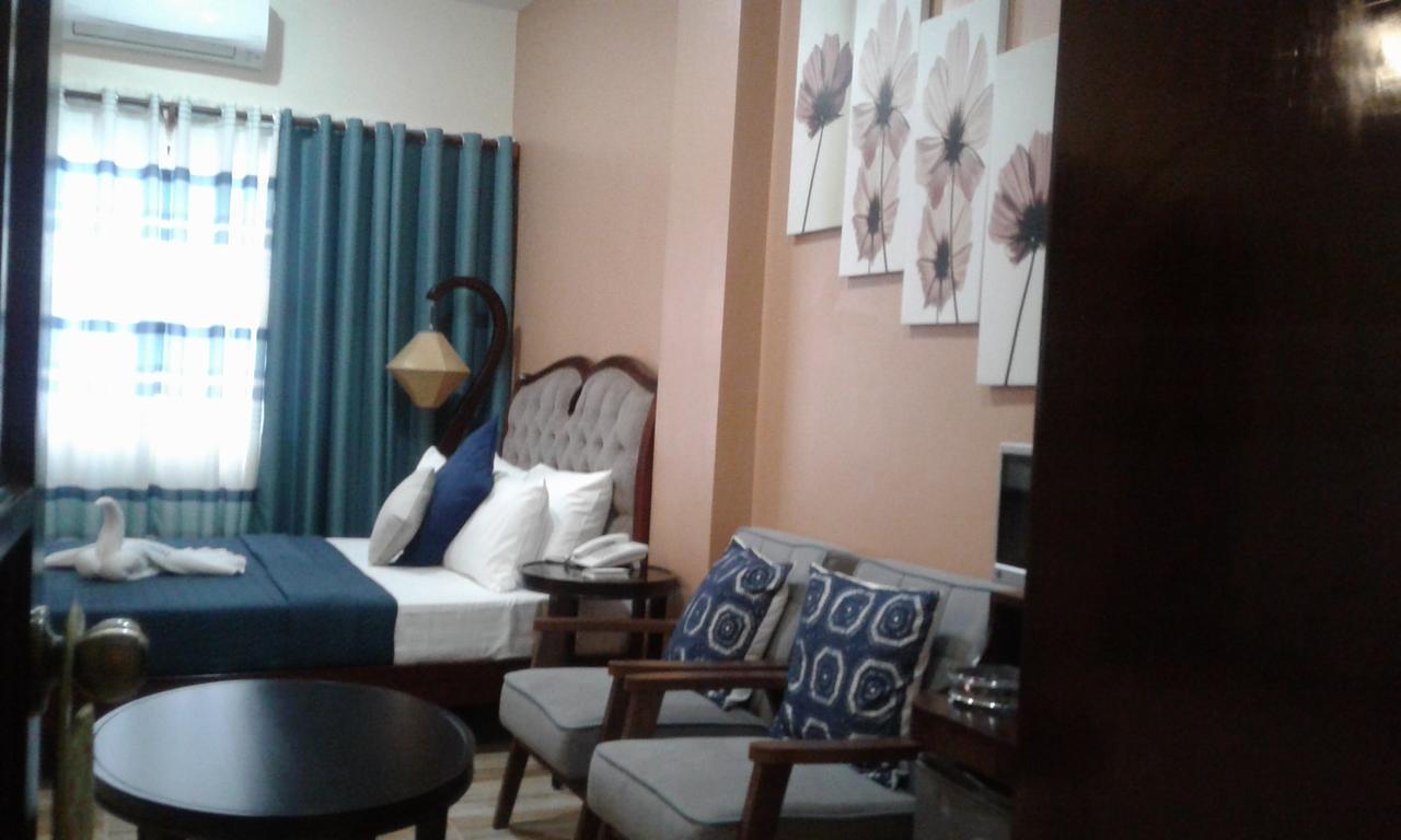 Charos Dormitel Hotel Dumaguete City Kültér fotó