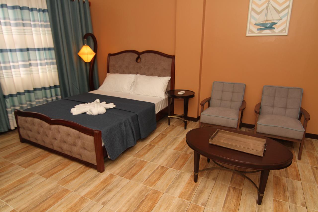 Charos Dormitel Hotel Dumaguete City Kültér fotó