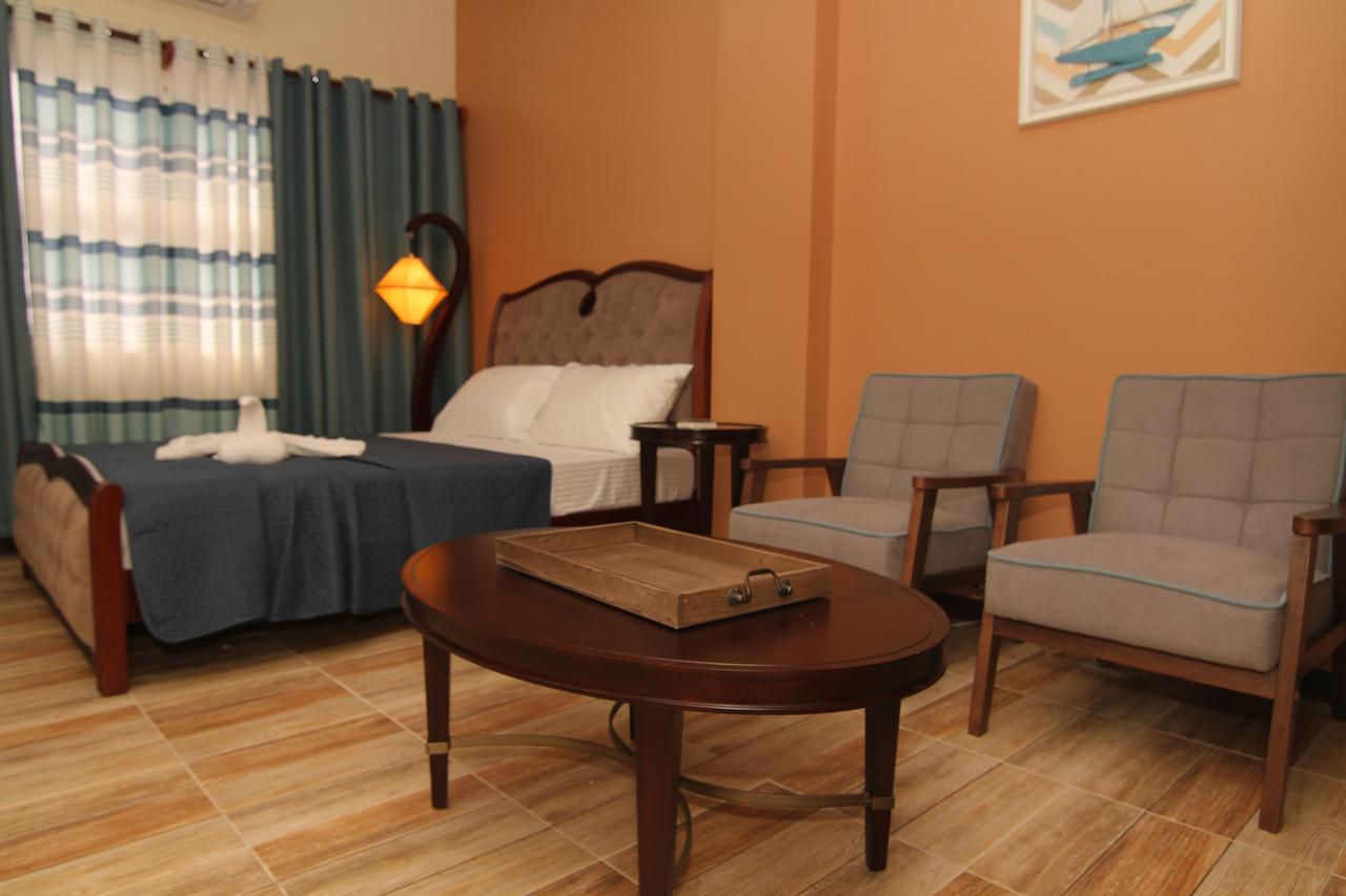 Charos Dormitel Hotel Dumaguete City Kültér fotó